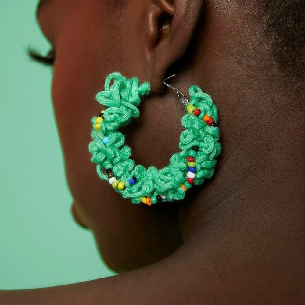 EARRINGS NWOT